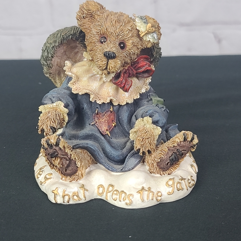 Boyd's Bears & Friends. Gwain Style# 228317